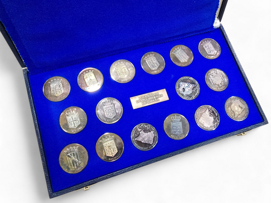 Colección Exclusiva: 16 Monedas de Plata Pura 999 de los Escudos de las Regiones de España