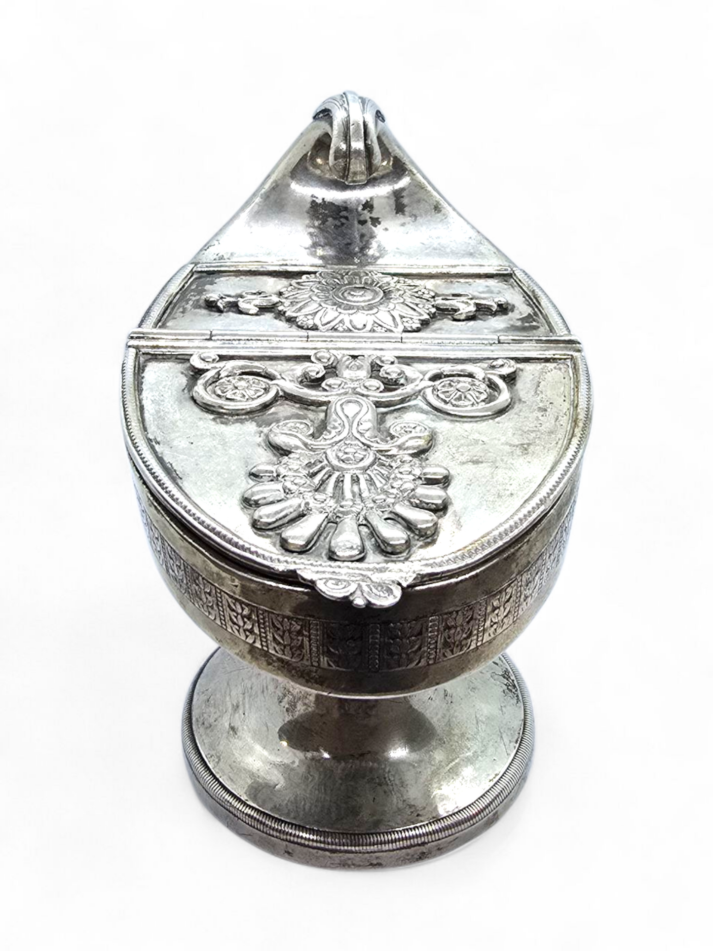 ANTIGUA NAVETA DE PLATA DEL SIGLO XIX FABRICADA EN SEVILLA