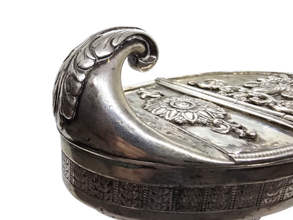 ANTIGUA NAVETA DE PLATA DEL SIGLO XIX FABRICADA EN SEVILLA