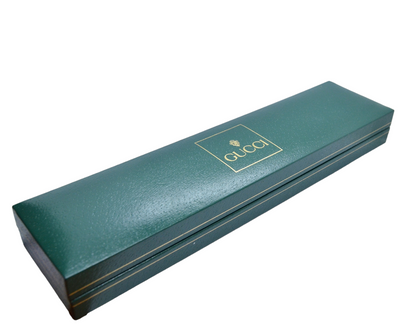 Reloj vintage de señora marca GUCCI chapado en oro de 18K.