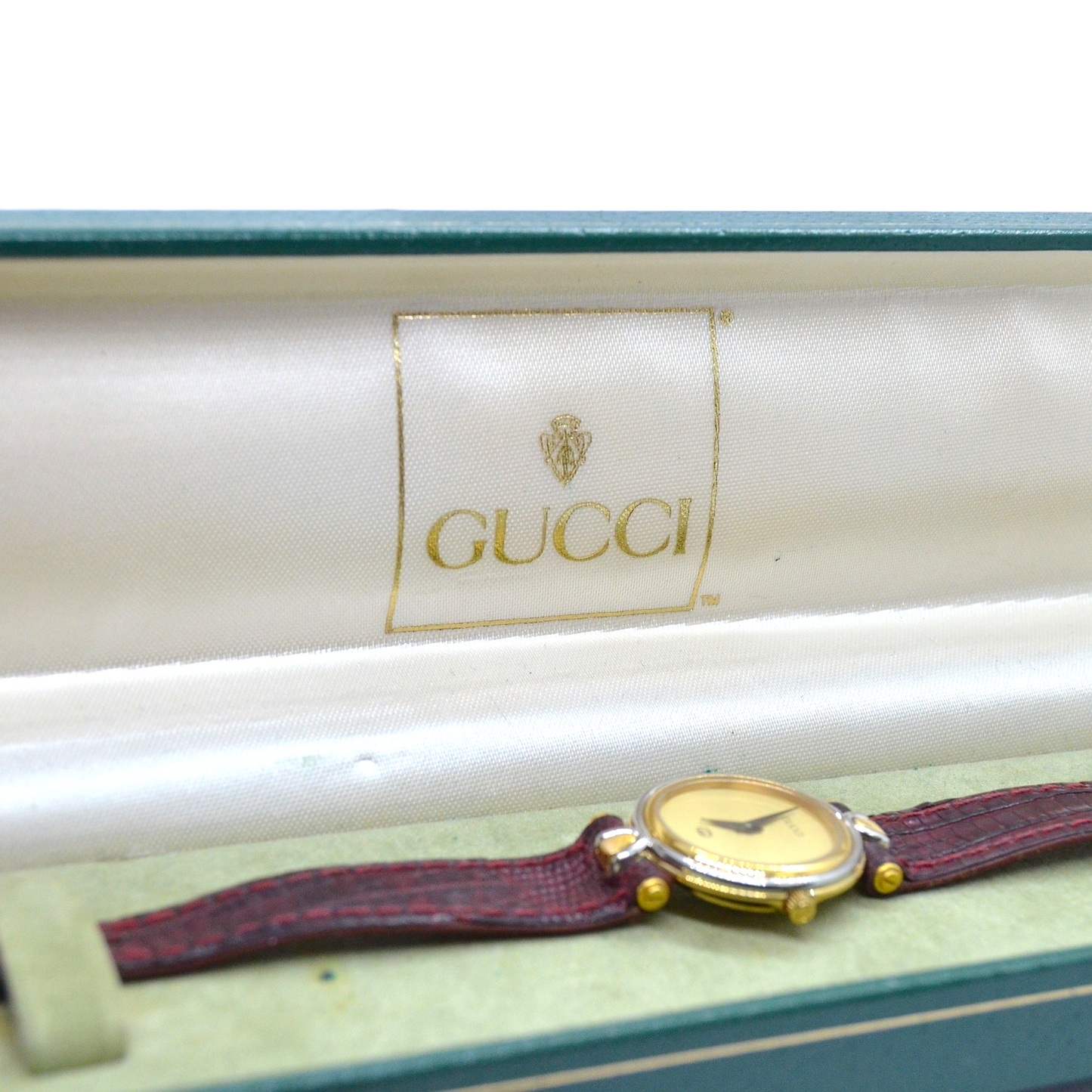 Reloj vintage de señora marca GUCCI chapado en oro de 18K.