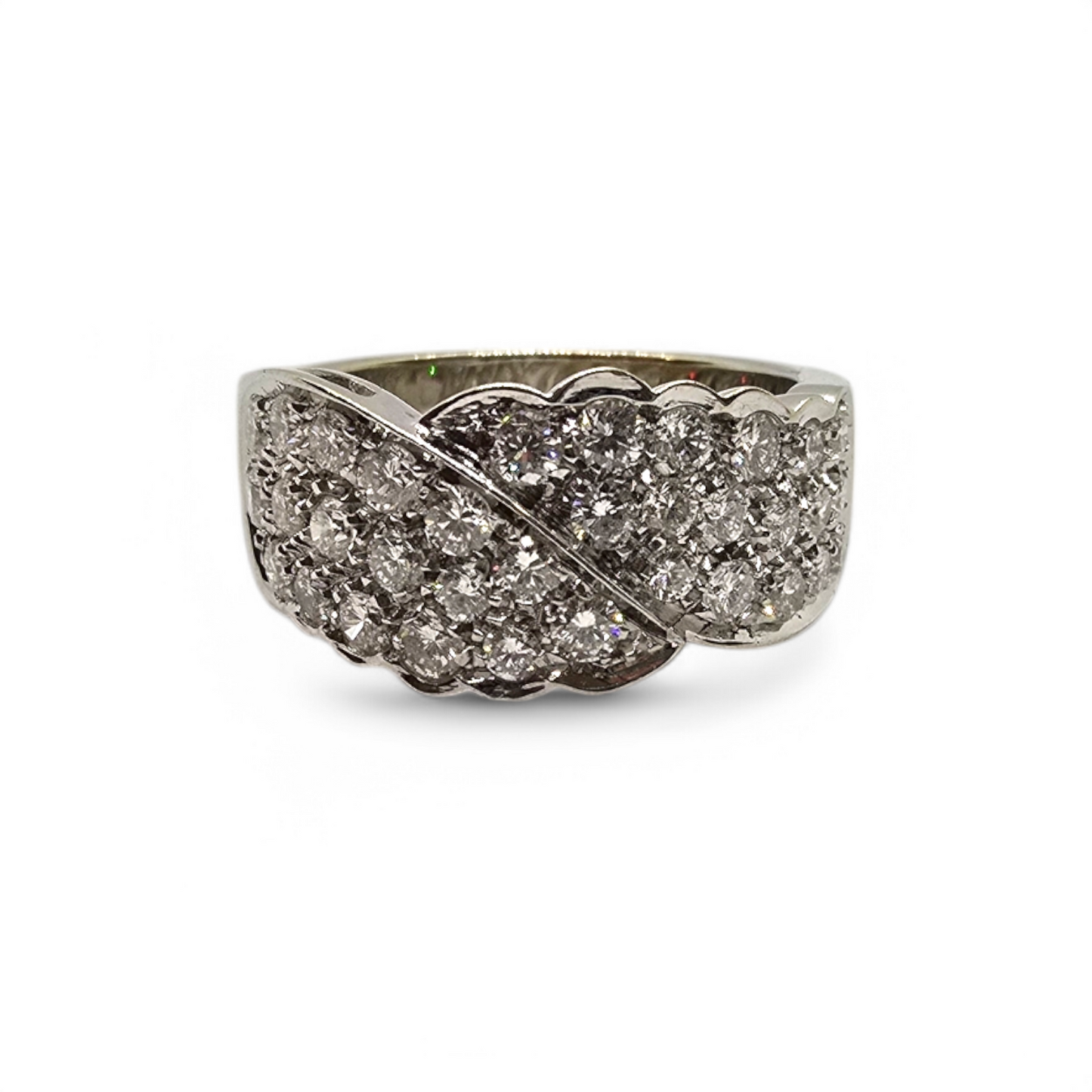 Sortija de Oro Blanco 18K con 17 Diamantes Naturales