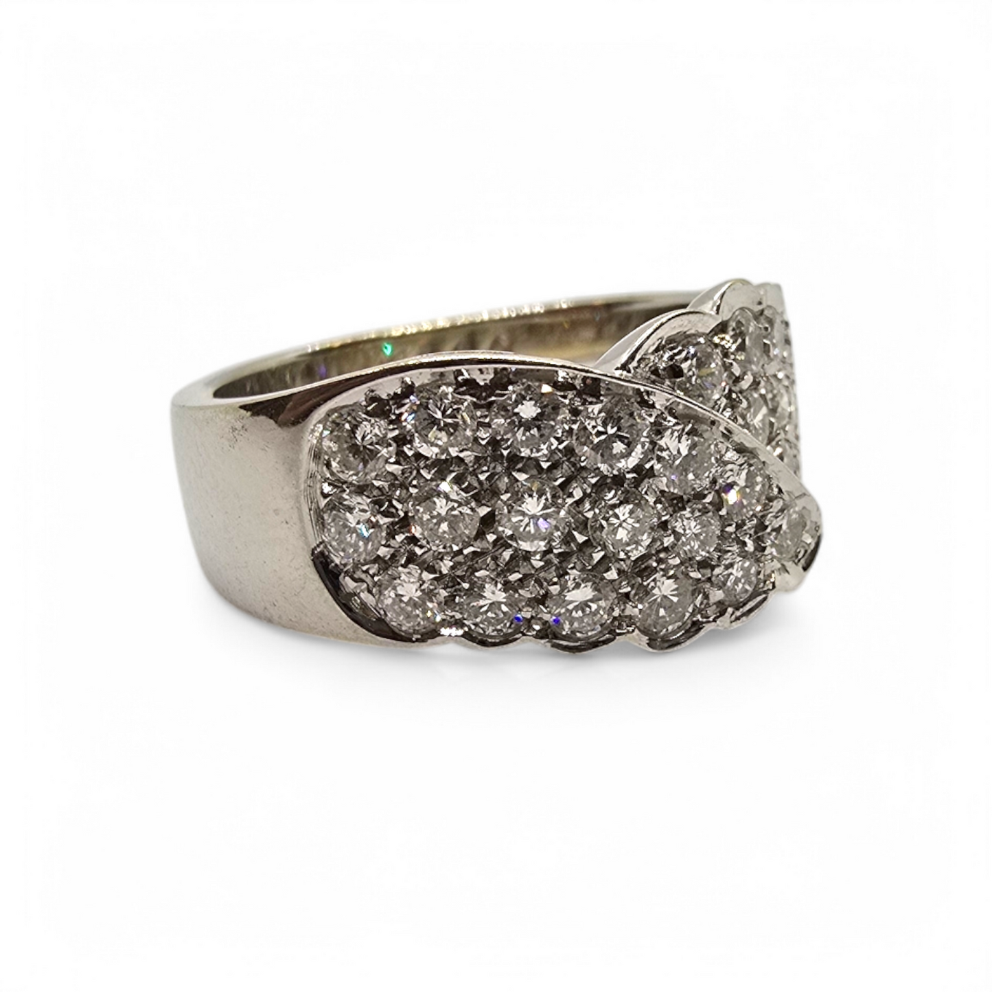 Sortija de Oro Blanco 18K con 17 Diamantes Naturales