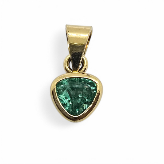 Colgante oro amarillo 18K y esmeralda.