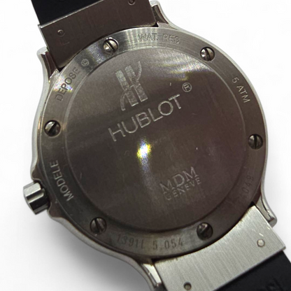 Hublot MDM Genève Classic 28 mm Diamonds – Ref. 1391L.5.054 – Señora – Excelente Estado