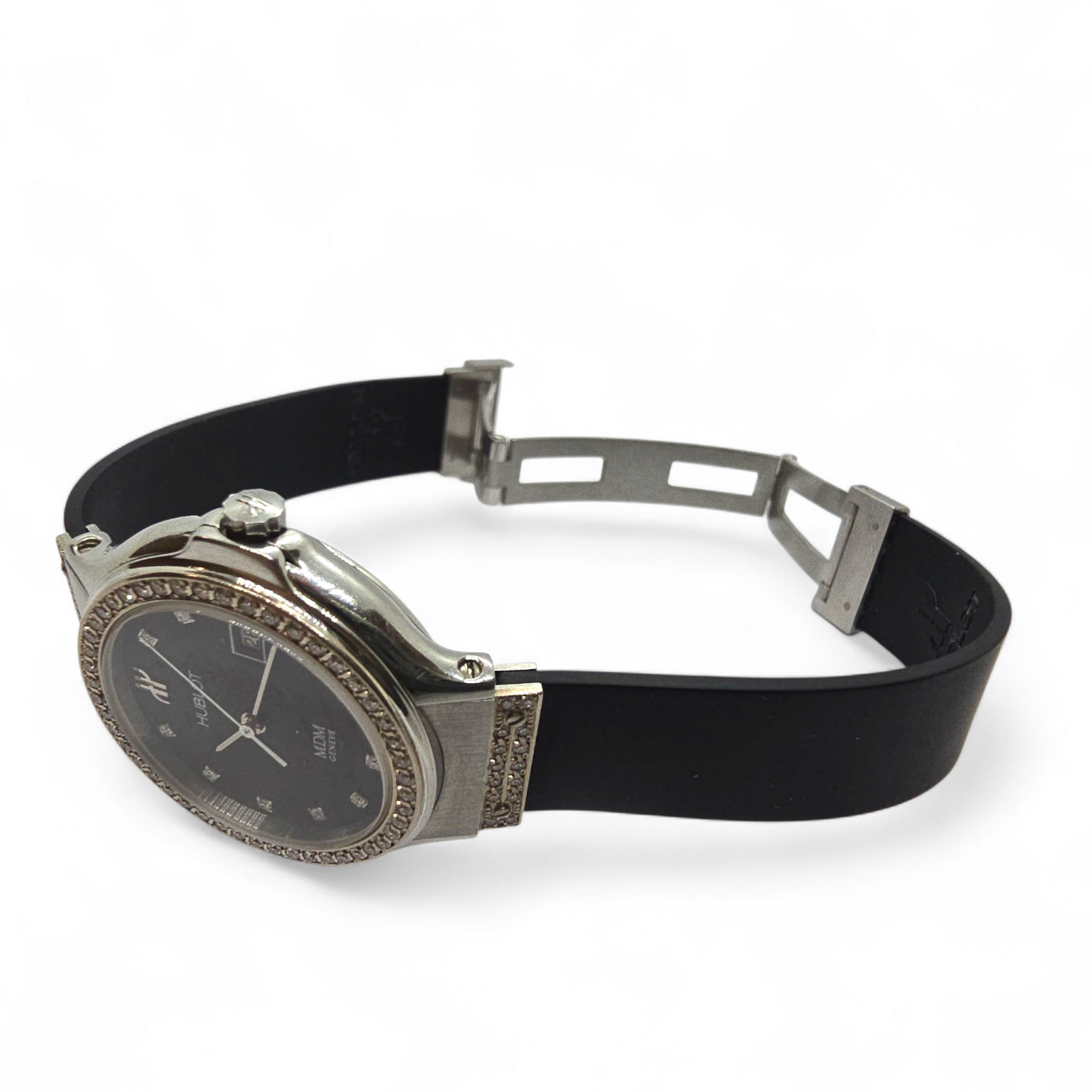 Hublot MDM Genève Classic 28 mm Diamonds – Ref. 1391L.5.054 – Señora – Excelente Estado