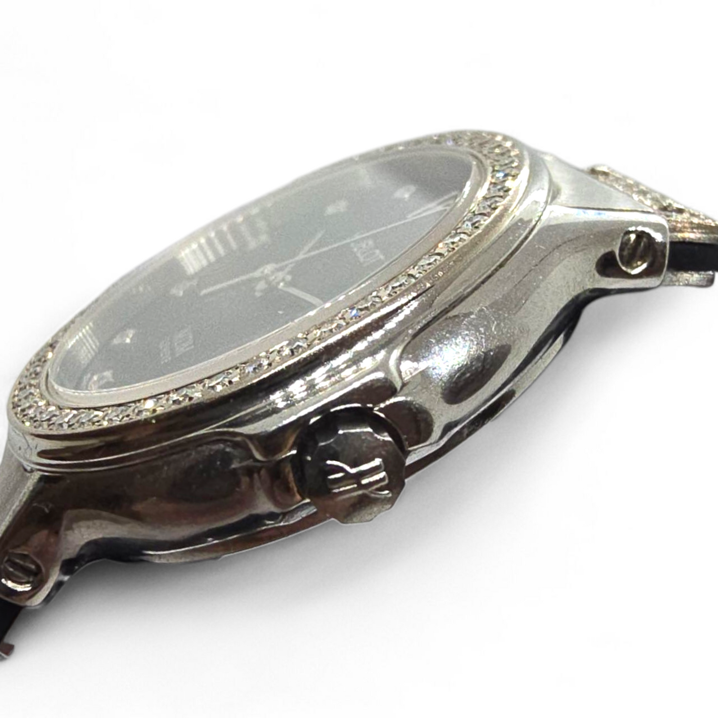 Hublot MDM Genève Classic 28 mm Diamonds – Ref. 1391L.5.054 – Señora – Excelente Estado