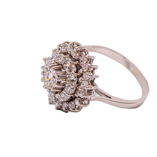 Sortija oro blanco 18 quilates y diamantes.