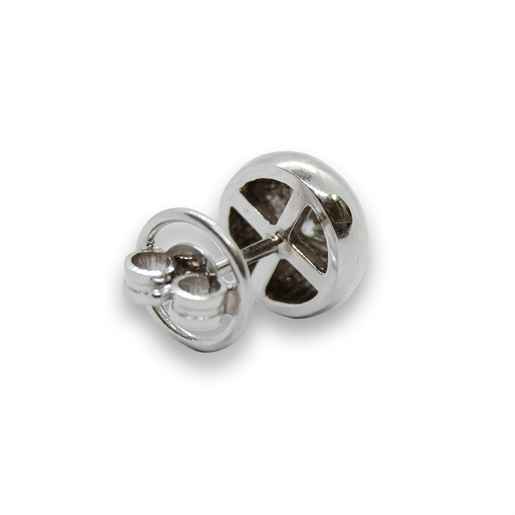 Pendientes en oro blanco de 18 quilates y diamantes.