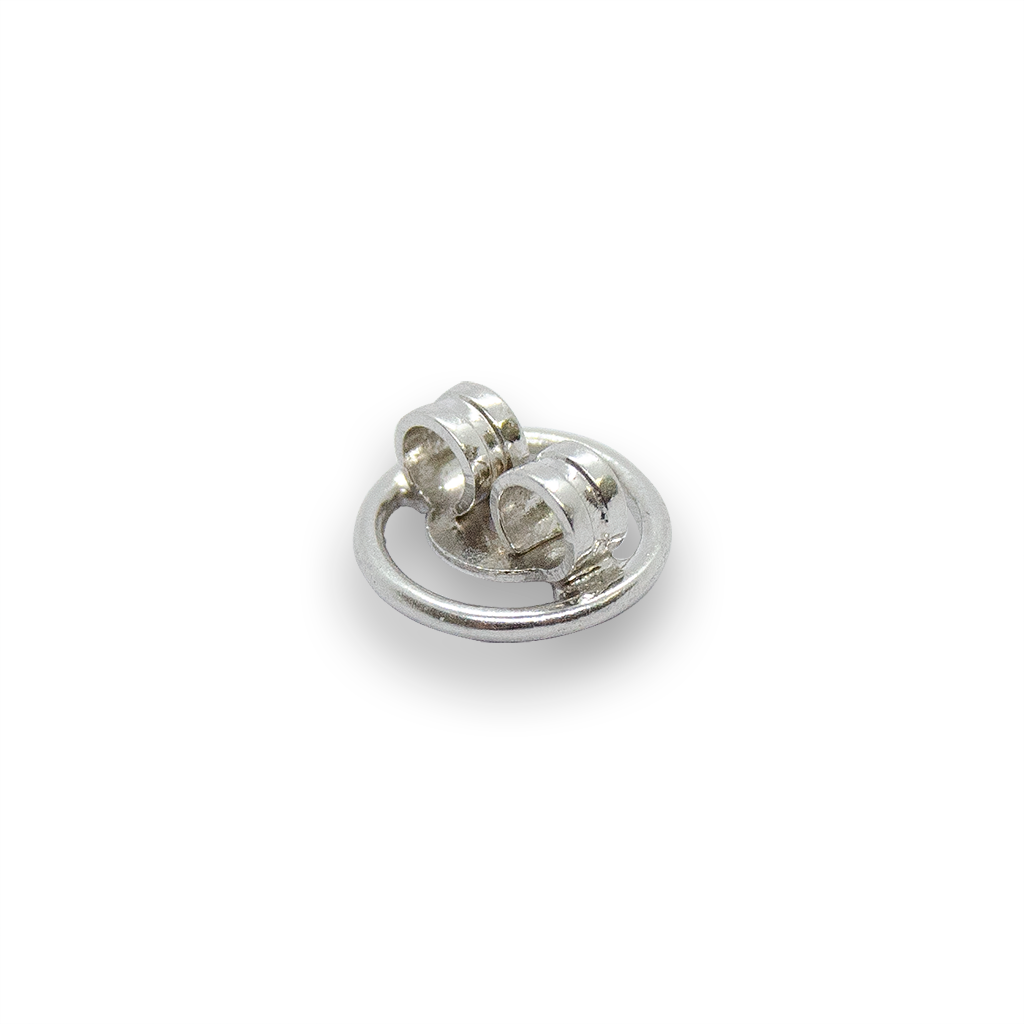 Pendientes en oro blanco de 18 quilates y diamantes.