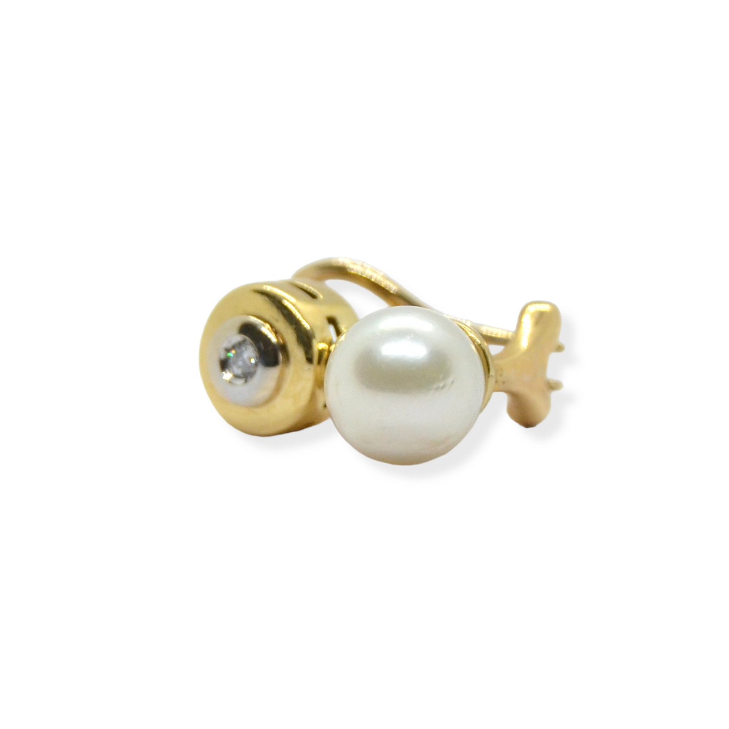 Pendientes en oro amarillo de 18k, perlas y diamantes.